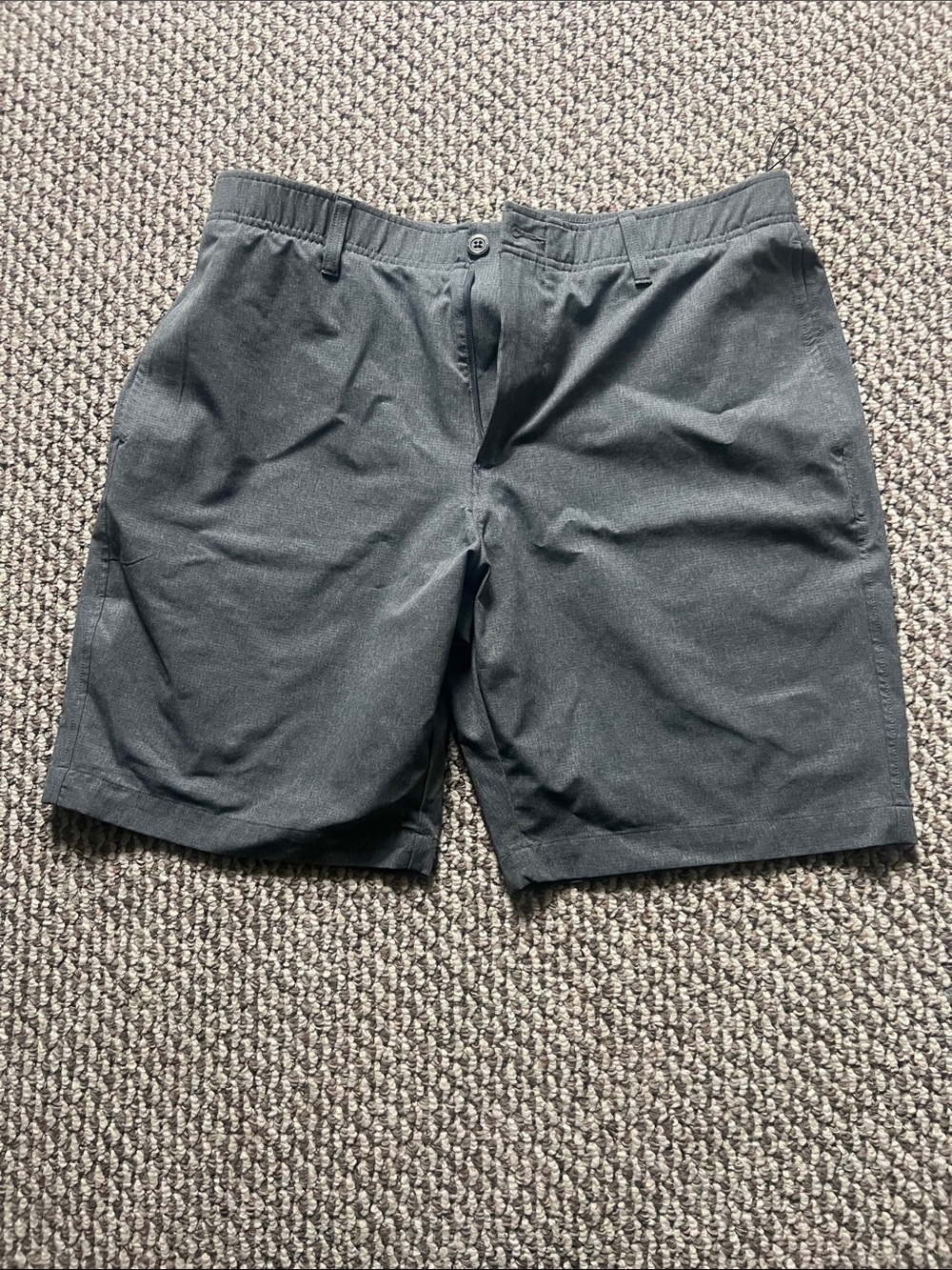 Under Armour Men's Gray Flat-Front Performance Shorts